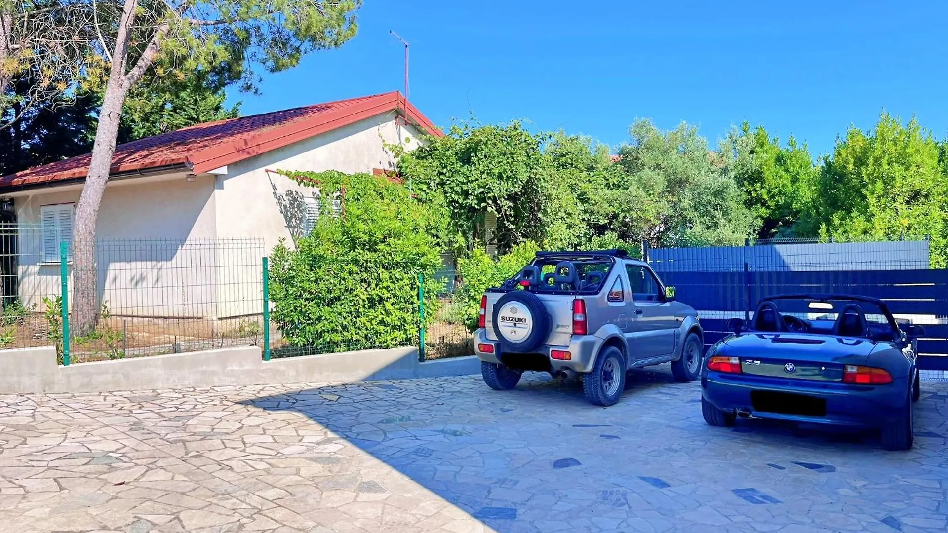 Adria Holiday Home Pinezići
