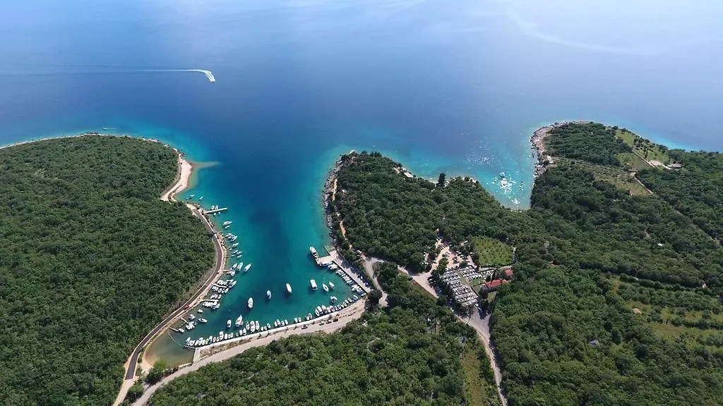 Adria Holiday Home Pinezići